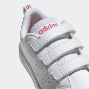 Chaussures Baskets Basses Adidas